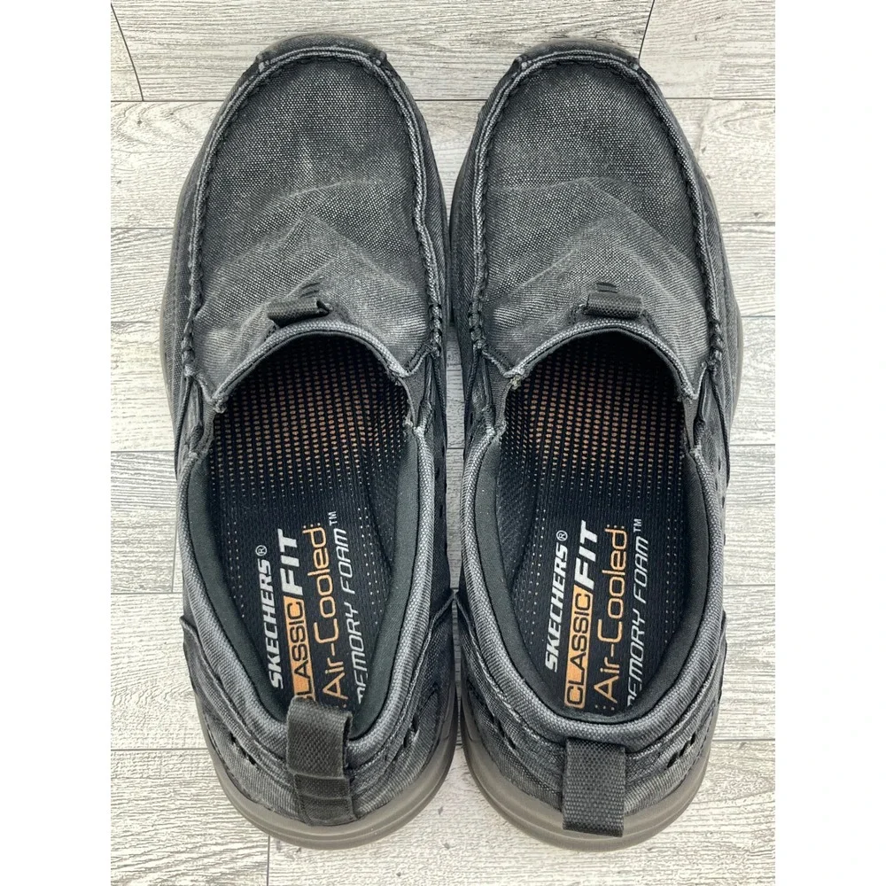 Skechers Classic Fit Air-Cooled Memory Foam Slip On Loafers Men 10.5 Black 64970
